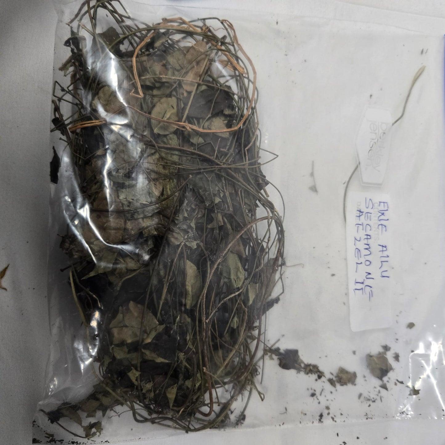 Ewe Ailu/Dried African Herbs/Secamone Afzelii