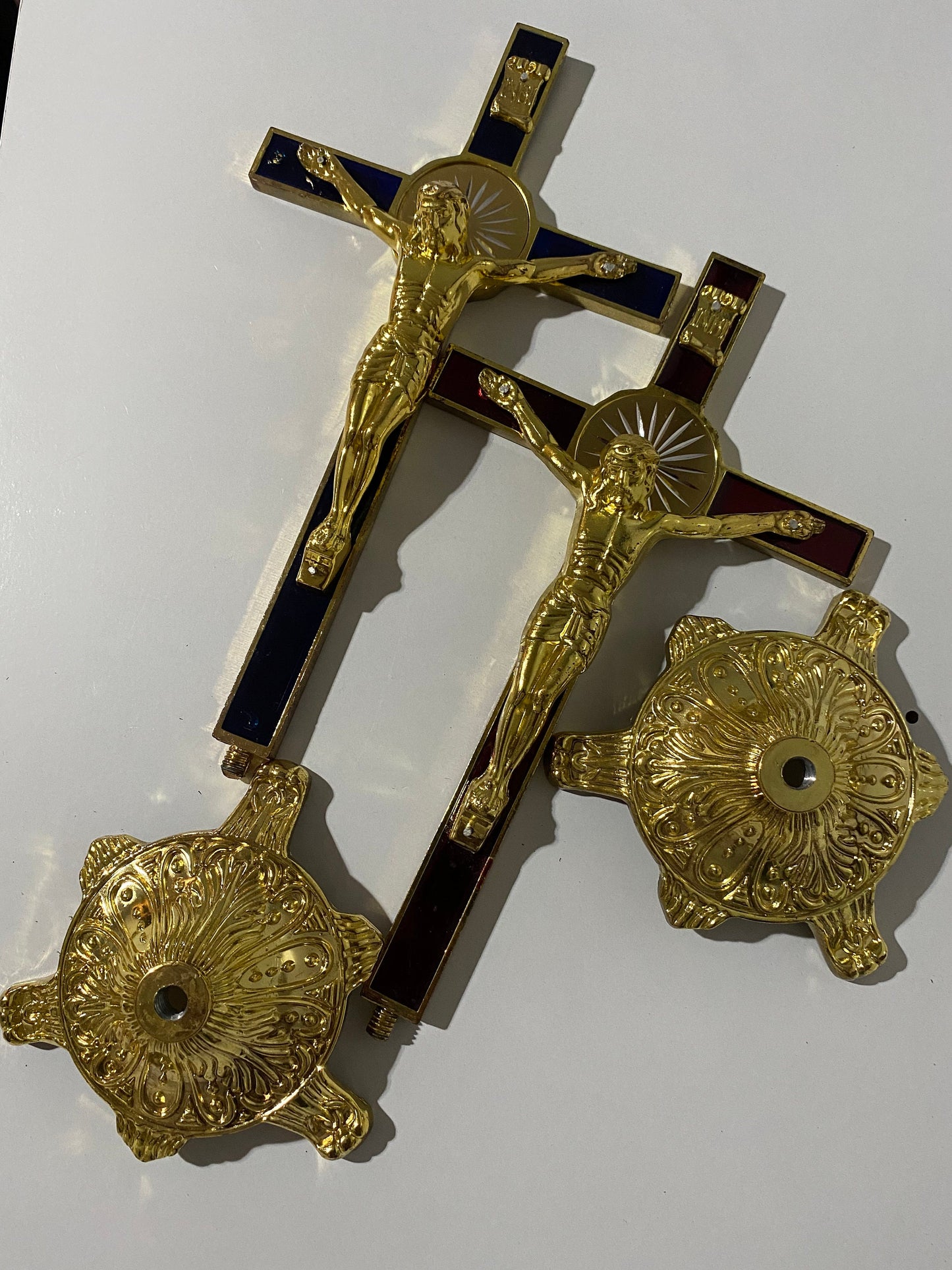 Table cross with base