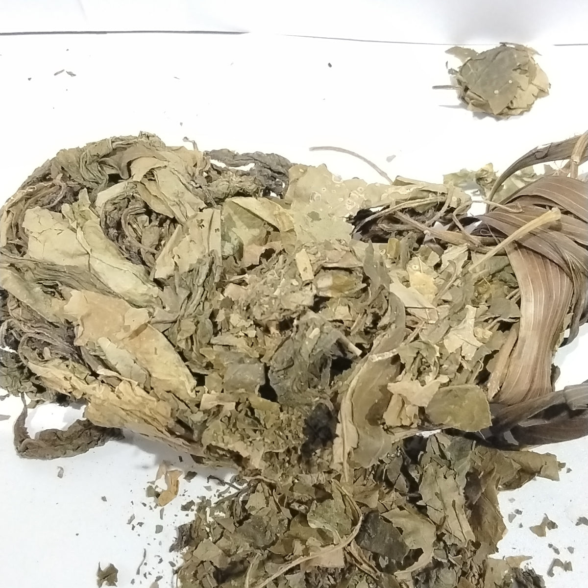 Ewe Ogo/ Parquetina Nigrescens/Ewe Ahon Okun/Dried herbs