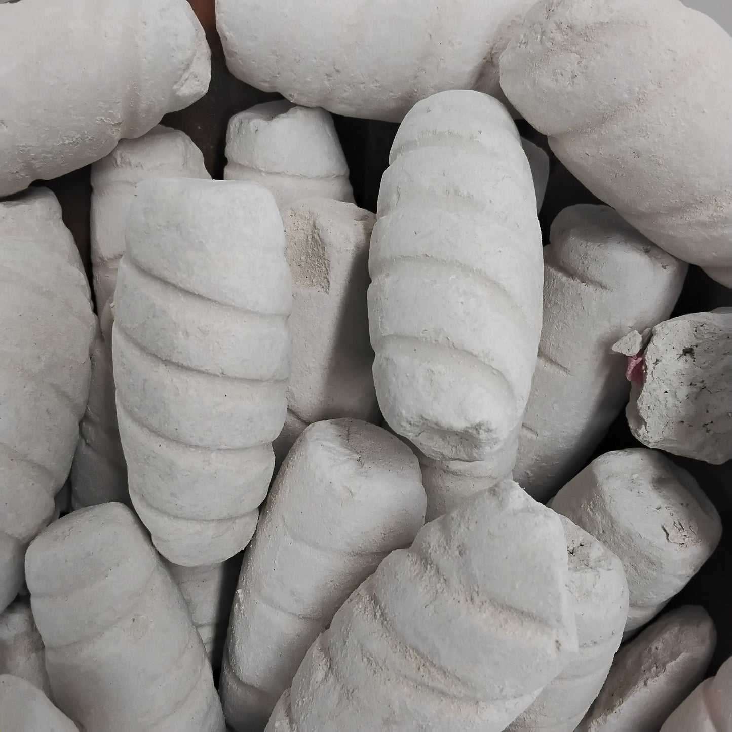 African Cascarilla/ Efun Ile/ Poto/Nzu/House Chalk/Local Chalk